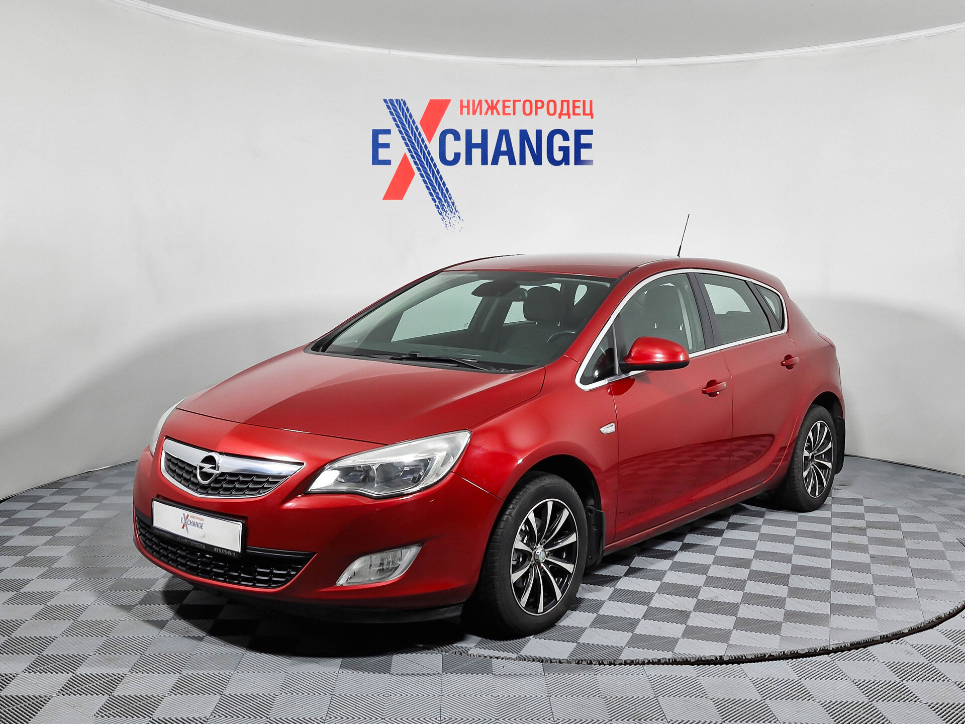 Opel Astra 1.6 AT (115 л.с.), 2011