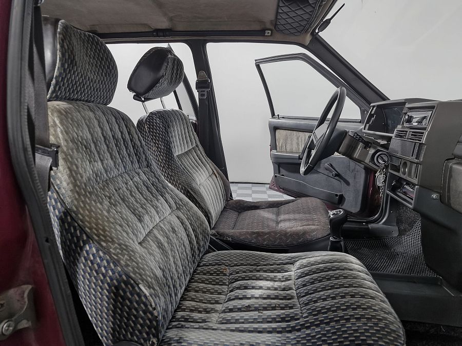 Lada (Ваз) 21099 1.5 MT (70 л.с.), 1996