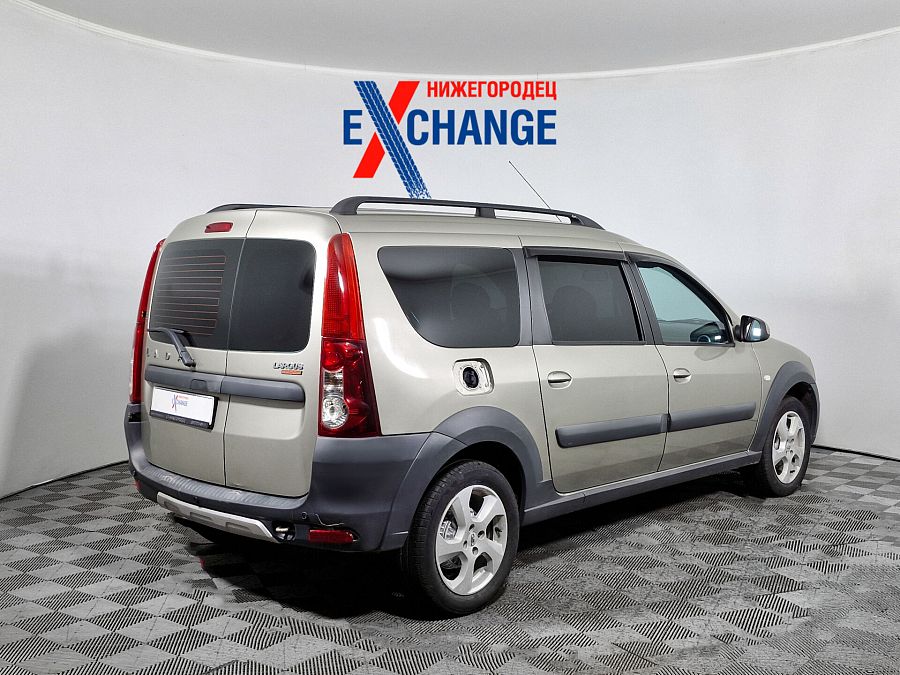 Lada (Ваз) Largus Cross 1.6 MT (106 л.с.), 2020 Lada (Ваз) Largus Cross 1.6 MT (106 л.с.), 2020
