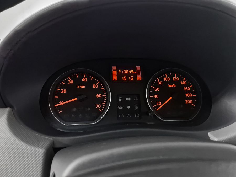 Renault Sandero 1.4 MT (75 л.с.), 2011