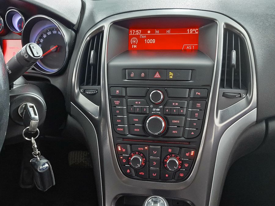 Opel Astra 1.6 AT (115 л.с.), 2011 Opel Astra 1.6 AT (115 л.с.), 2011