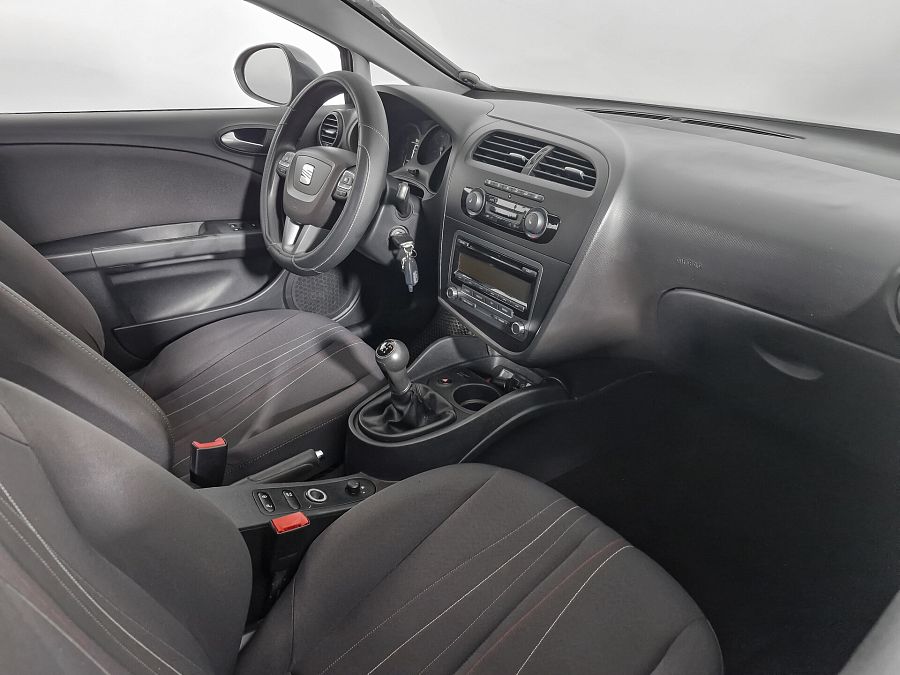 SEAT Leon 1.2 MT (105 л.с.), 2012 SEAT Leon 1.2 MT (105 л.с.), 2012