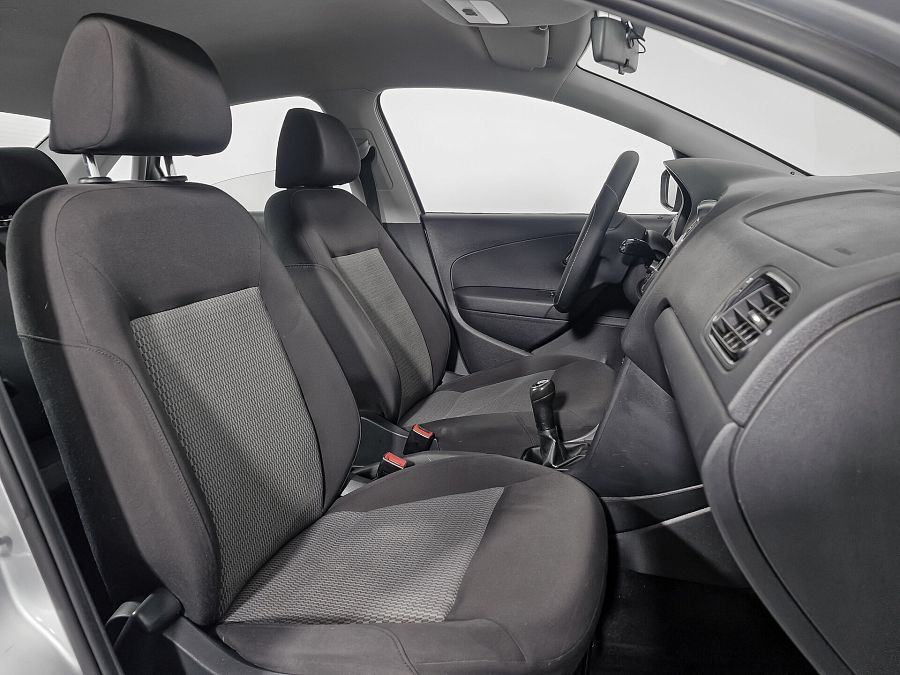 Volkswagen Polo 1.6 MT (105 л.с.), 2012