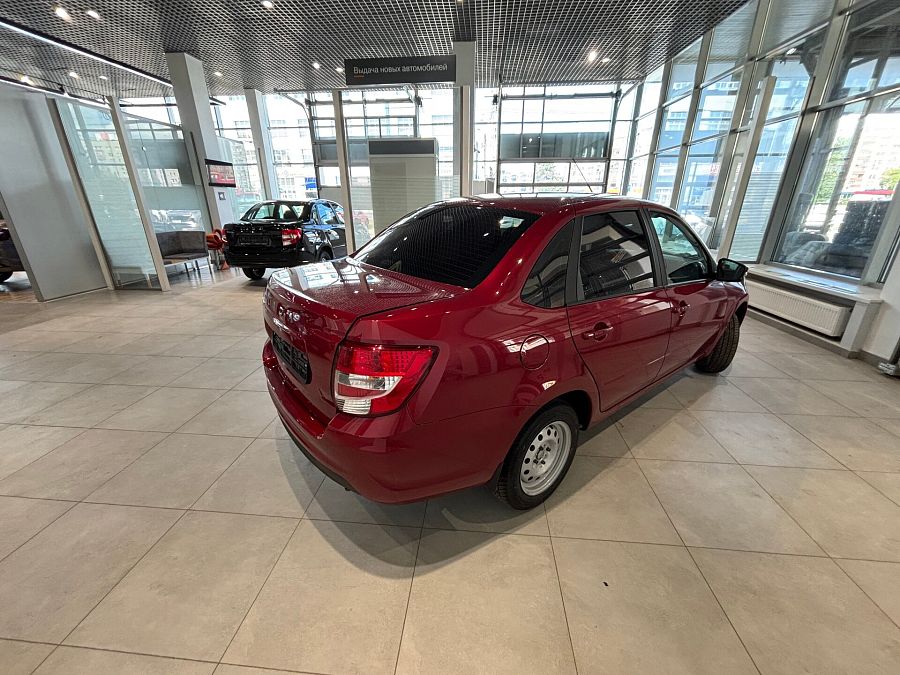 Lada (Ваз) Granta 1.6 MT (90 л.с.), 2026 Lada (Ваз) Granta 1.6 MT (90 л.с.), 2026