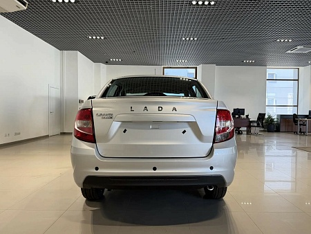 Lada (Ваз) Granta 1.6 MT (106 л.с.), 2026