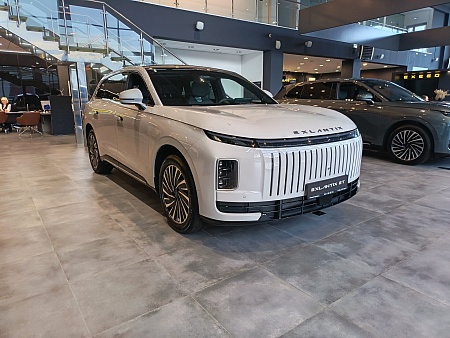 Exeed Exlantix ET 1.5hyb AT (469 л.с.) 4WD, 2025 Exeed Exlantix ET 1.5hyb AT (469 л.с.) 4WD, 2025
