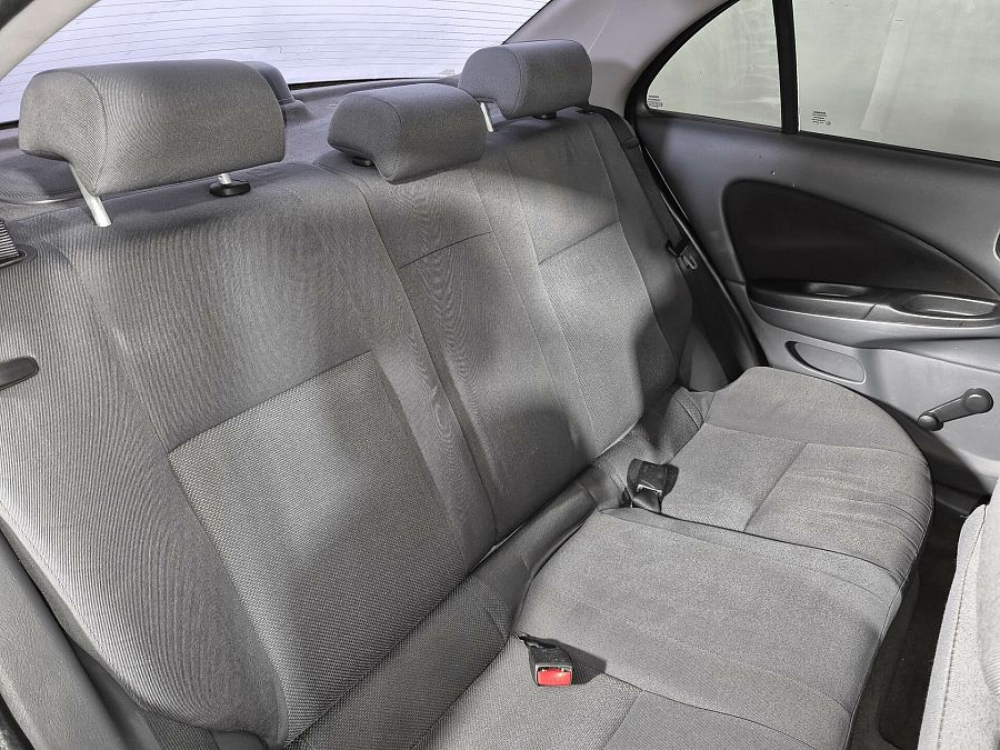Nissan Almera 1.5 MT (98 л.с.), 2005 Nissan Almera 1.5 MT (98 л.с.), 2005