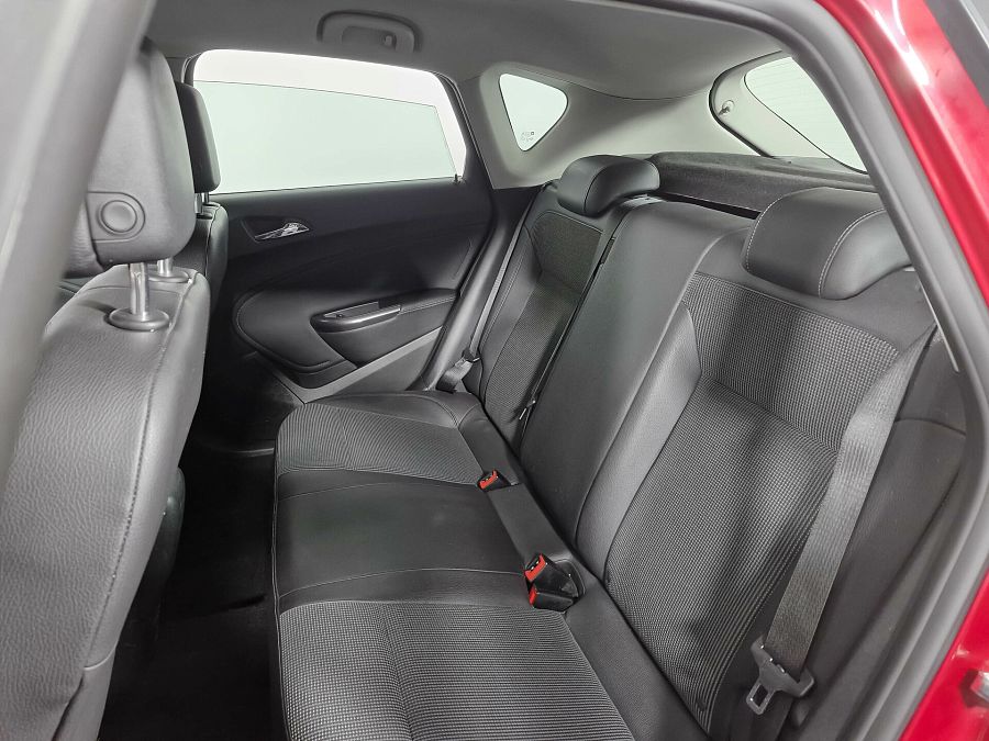 Opel Astra 1.6 AT (115 л.с.), 2011 Opel Astra 1.6 AT (115 л.с.), 2011
