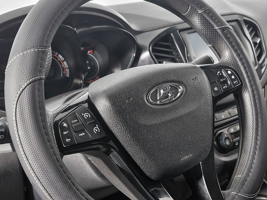 Lada (Ваз) Vesta 1.6 MT (106 л.с.), 2017 Lada (Ваз) Vesta 1.6 MT (106 л.с.), 2017
