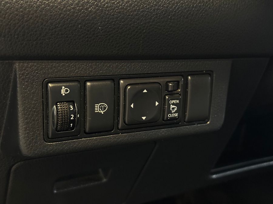 Nissan Tiida 1.6 MT (110 л.с.), 2010