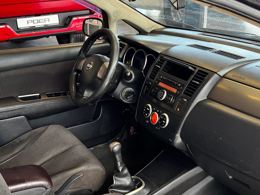 Nissan Tiida 1.6 MT (110 л.с.), 2010