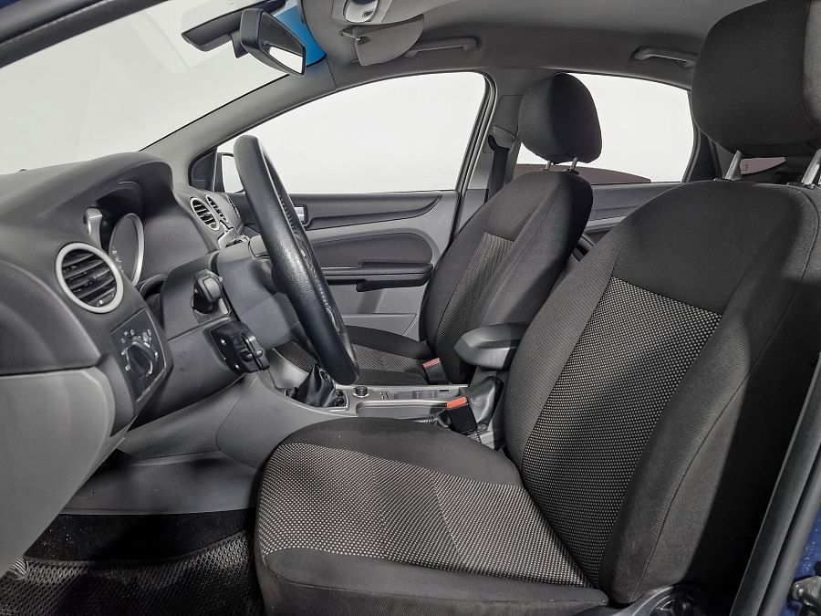 Ford Focus 1.6 MT (100 л.с.), 2011 Ford Focus 1.6 MT (100 л.с.), 2011