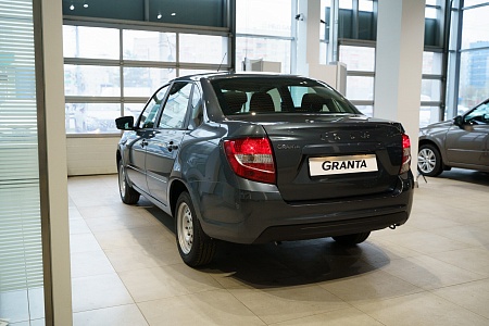 Lada (Ваз) Granta 1.6 MT (90 л.с.), 2026