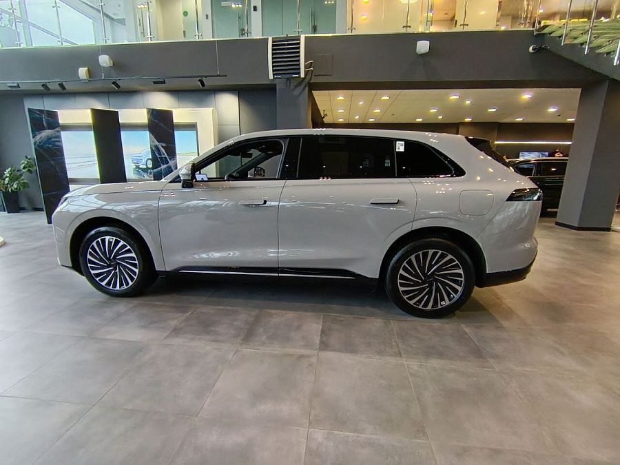 Exeed Exlantix ET 1.5hyb AT (469 л.с.) 4WD, 2026 Exeed Exlantix ET 1.5hyb AT (469 л.с.) 4WD, 2026
