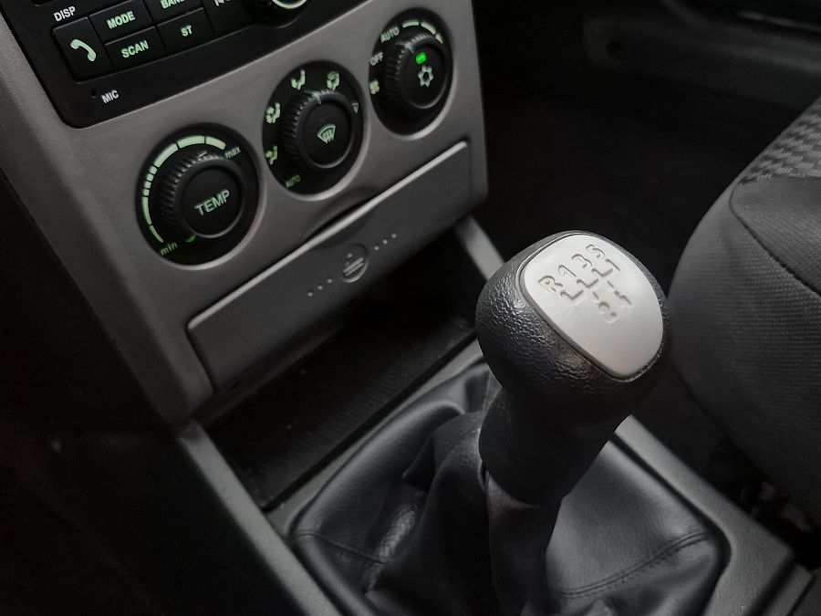 Lada (Ваз) Priora 1.6 MT (98 л.с.), 2012