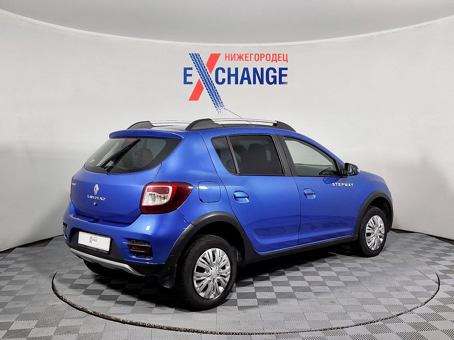 Renault Sandero Stepway 1.6 AMT (82 л.с.), 2015 Renault Sandero Stepway 1.6 AMT (82 л.с.), 2015