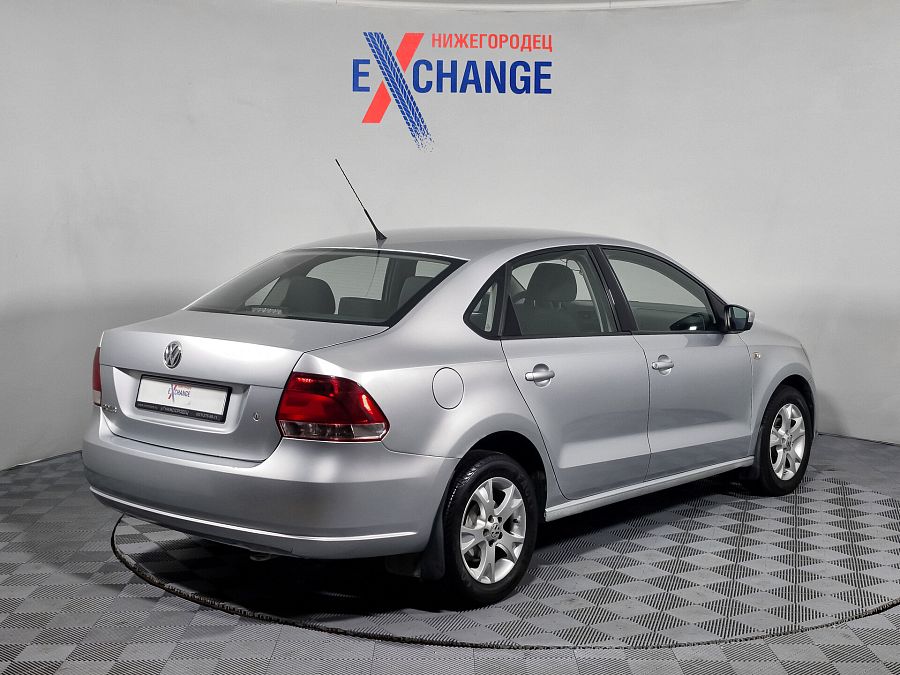 Volkswagen Polo 1.6 MT (105 л.с.), 2012