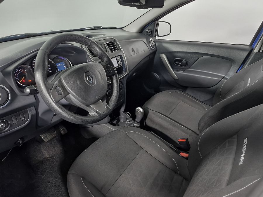 Renault Sandero Stepway 1.6 AMT (82 л.с.), 2015 Renault Sandero Stepway 1.6 AMT (82 л.с.), 2015