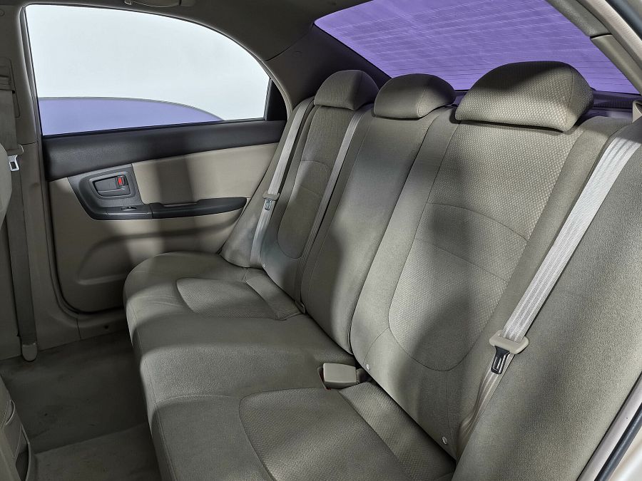 Kia Cerato 1.6 MT (105 л.с.), 2006 Kia Cerato 1.6 MT (105 л.с.), 2006