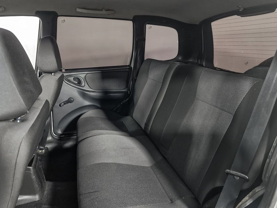 Chevrolet Niva 1.7 MT (80 л.с.) 4WD, 2012 Chevrolet Niva 1.7 MT (80 л.с.) 4WD, 2012