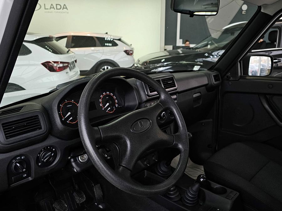 Lada (Ваз) Niva Legend 1.7 MT (83 л.с.) 4WD, 2026 Lada (Ваз) Niva Legend 1.7 MT (83 л.с.) 4WD, 2026