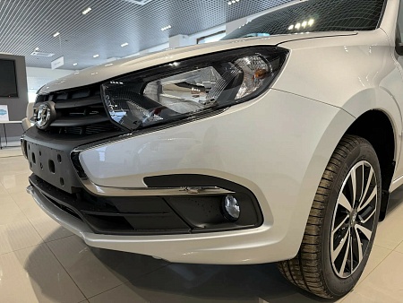 Lada (Ваз) Granta 1.6 MT (106 л.с.), 2026