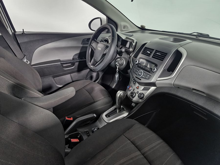 Chevrolet Aveo 1.6 AT (115 л.с.), 2013
