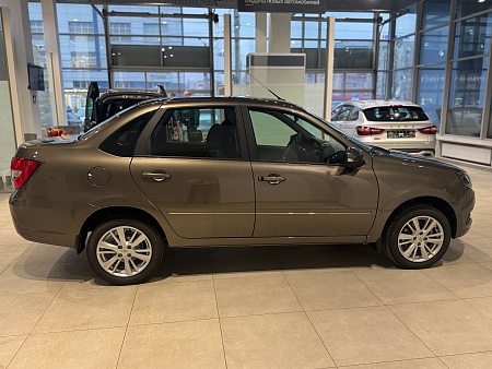 Lada (Ваз) Granta 1.6 MT (90 л.с.), 2026