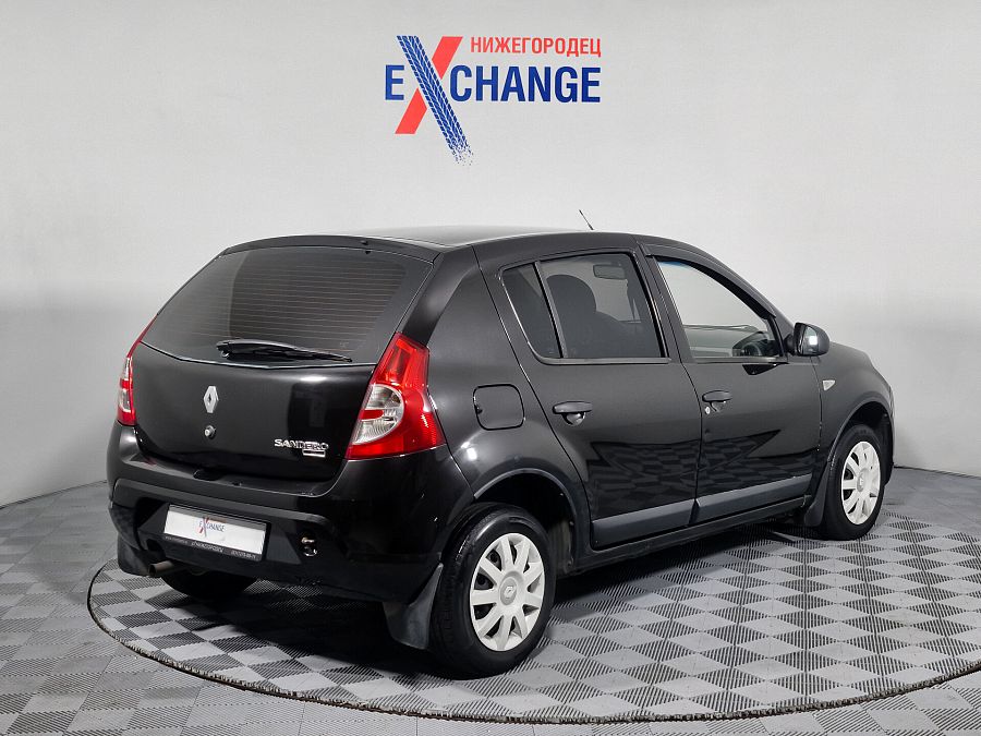 Renault Sandero 1.4 MT (75 л.с.), 2011