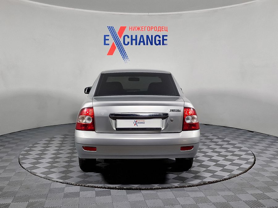 Lada (Ваз) Priora 1.6 MT (98 л.с.), 2010 Lada (Ваз) Priora 1.6 MT (98 л.с.), 2010