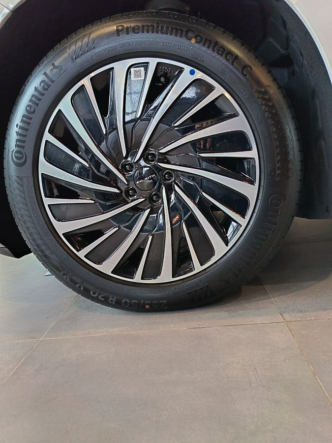 Exeed Exlantix ET 1.5hyb AT (469 л.с.) 4WD, 2026 Exeed Exlantix ET 1.5hyb AT (469 л.с.) 4WD, 2026