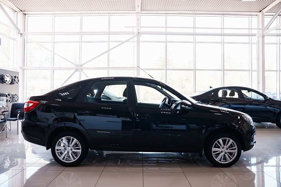 Lada (Ваз) Granta 1.6 MT (90 л.с.), 2026 Lada (Ваз) Granta 1.6 MT (90 л.с.), 2026