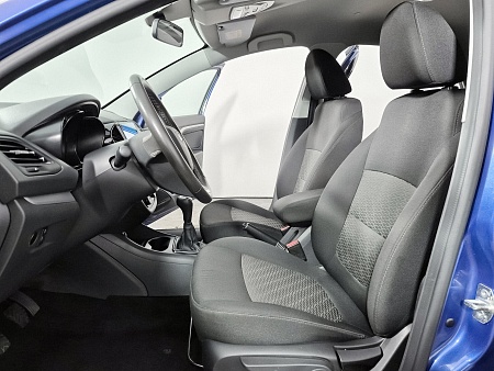 Lada (Ваз) Vesta Предсерийная 1.6 MT (106 л.с.), 2022 Lada (Ваз) Vesta Предсерийная 1.6 MT (106 л.с.), 2022