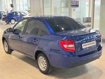 Lada (Ваз) Granta 1.6 MT (90 л.с.), 2026
