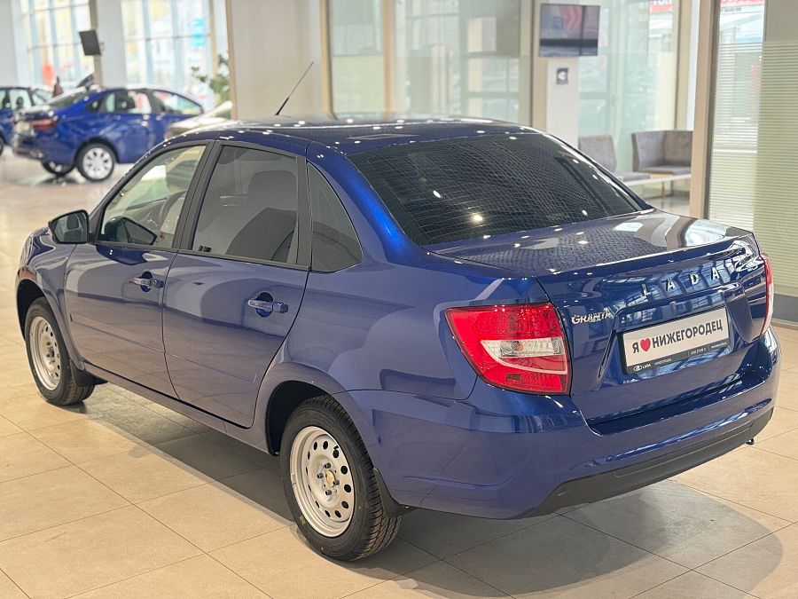 Lada (Ваз) Granta 1.6 MT (90 л.с.), 2026 Lada (Ваз) Granta 1.6 MT (90 л.с.), 2026