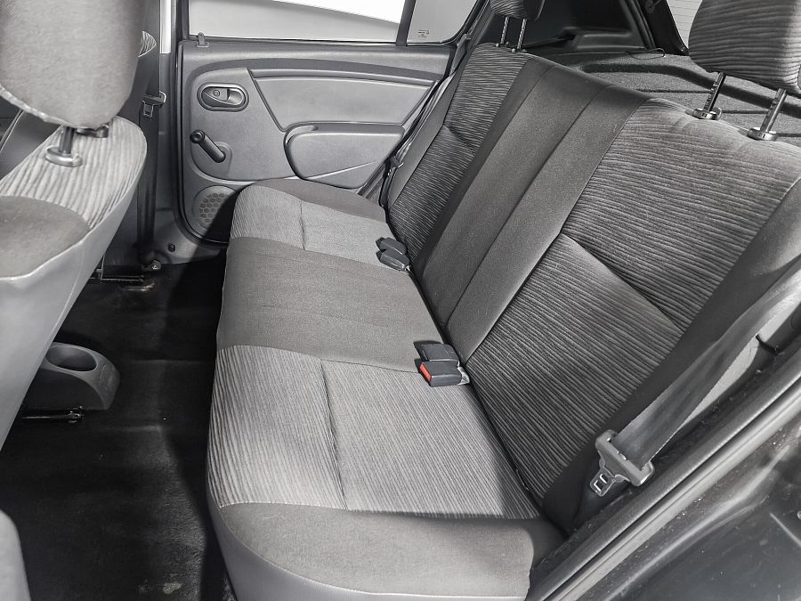 Renault Sandero 1.4 MT (75 л.с.), 2011