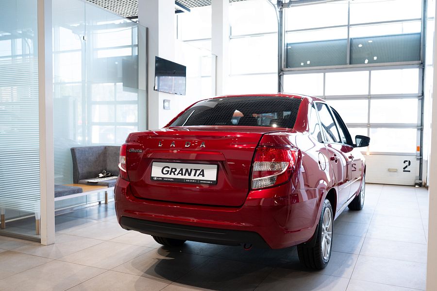 Lada (Ваз) Granta 1.6 MT (90 л.с.), 2026 Lada (Ваз) Granta 1.6 MT (90 л.с.), 2026