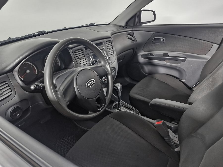 Kia Rio 1.4 AT (95 л.с.), 2011 Kia Rio 1.4 AT (95 л.с.), 2011