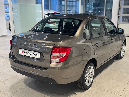 Lada (Ваз) Granta 1.6 MT (90 л.с.), 2026