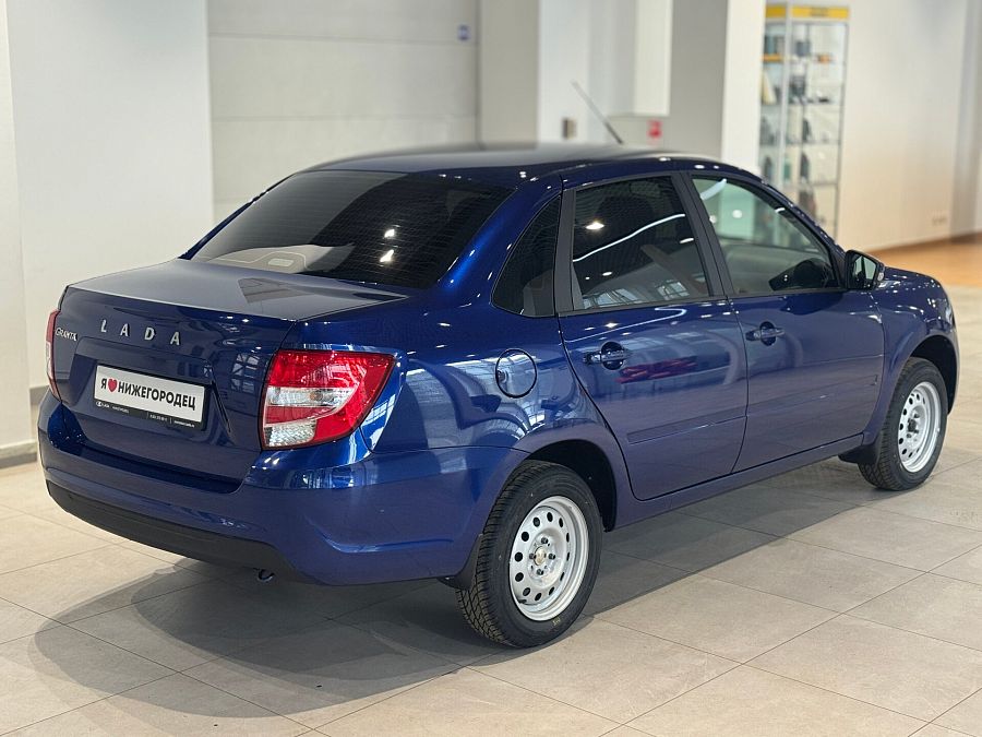 Lada (Ваз) Granta 1.6 MT (90 л.с.), 2026 Lada (Ваз) Granta 1.6 MT (90 л.с.), 2026