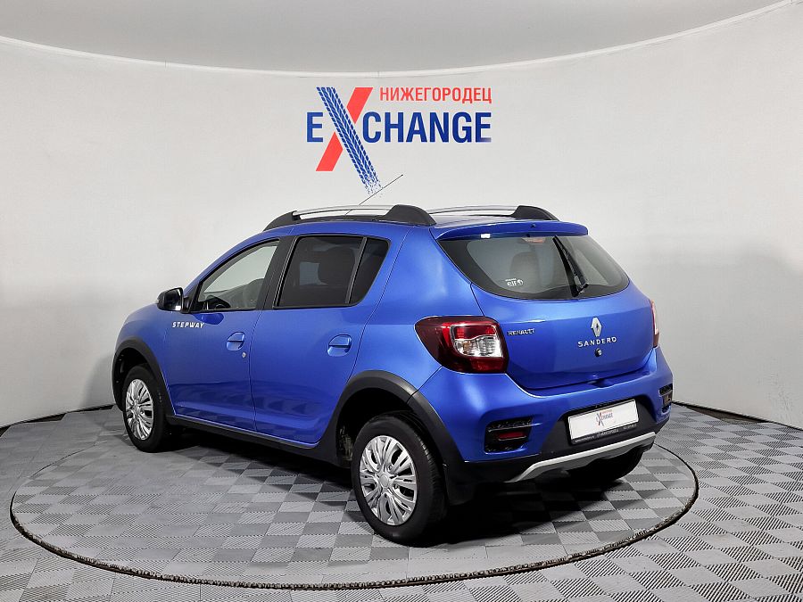 Renault Sandero Stepway 1.6 AMT (82 л.с.), 2015 Renault Sandero Stepway 1.6 AMT (82 л.с.), 2015