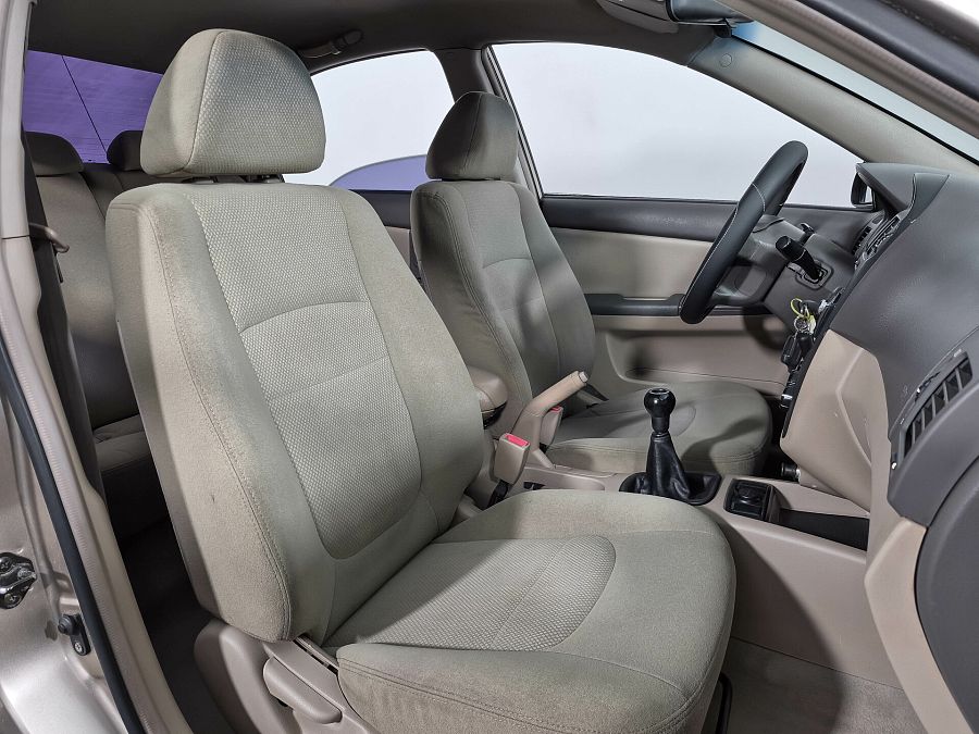 Kia Cerato 1.6 MT (105 л.с.), 2006 Kia Cerato 1.6 MT (105 л.с.), 2006