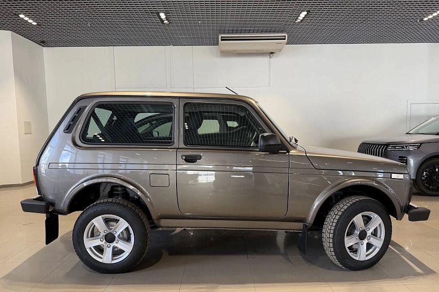 Lada (Ваз) Niva Legend 1.7 MT (83 л.с.) 4WD, 2026