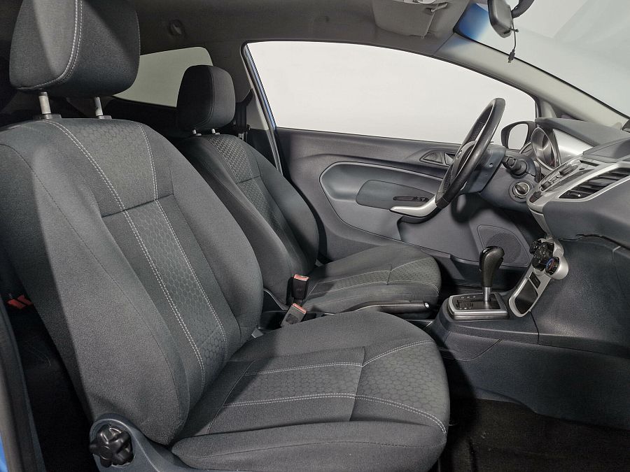 Ford Fiesta 1.4 AT (96 л.с.), 2010