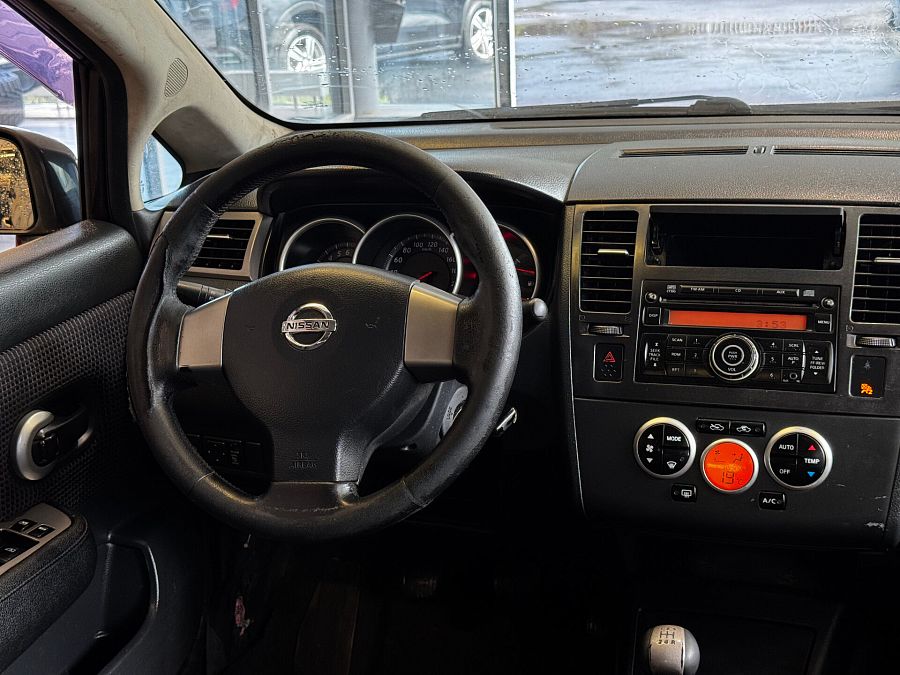 Nissan Tiida 1.6 MT (110 л.с.), 2010