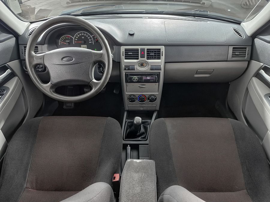 Lada (Ваз) Priora 1.6 MT (98 л.с.), 2010 Lada (Ваз) Priora 1.6 MT (98 л.с.), 2010