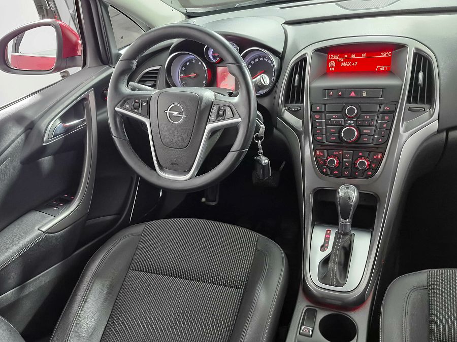 Opel Astra 1.6 AT (115 л.с.), 2011 Opel Astra 1.6 AT (115 л.с.), 2011