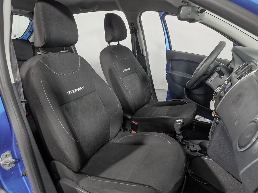 Renault Sandero Stepway 1.6 AMT (82 л.с.), 2015 Renault Sandero Stepway 1.6 AMT (82 л.с.), 2015