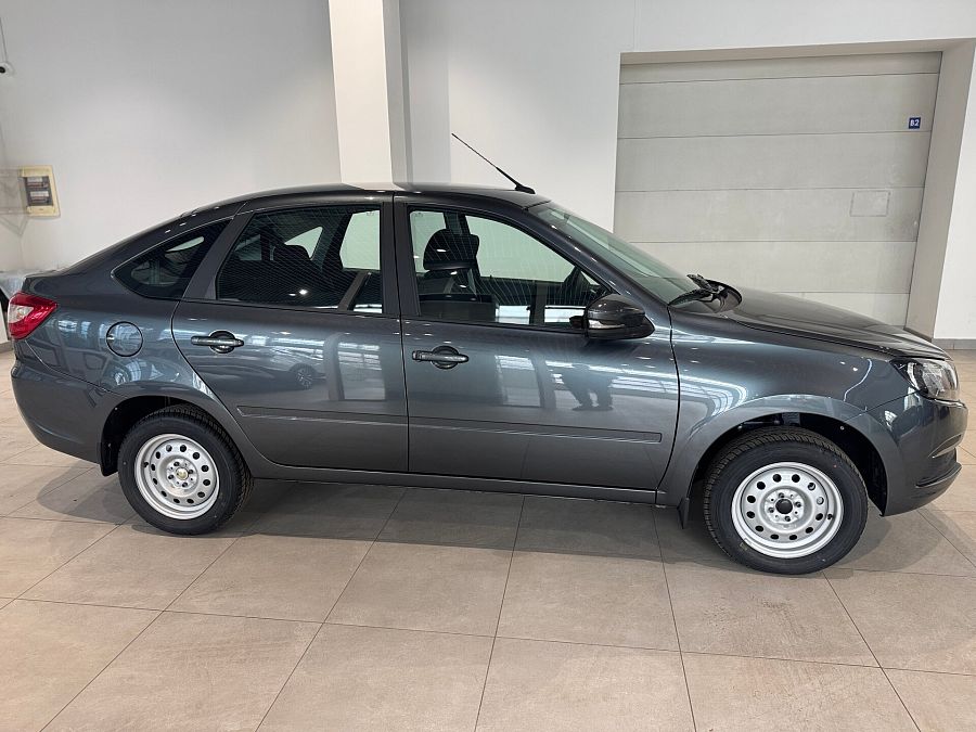 Lada (Ваз) Granta 1.6 MT (90 л.с.), 2026 Lada (Ваз) Granta 1.6 MT (90 л.с.), 2026