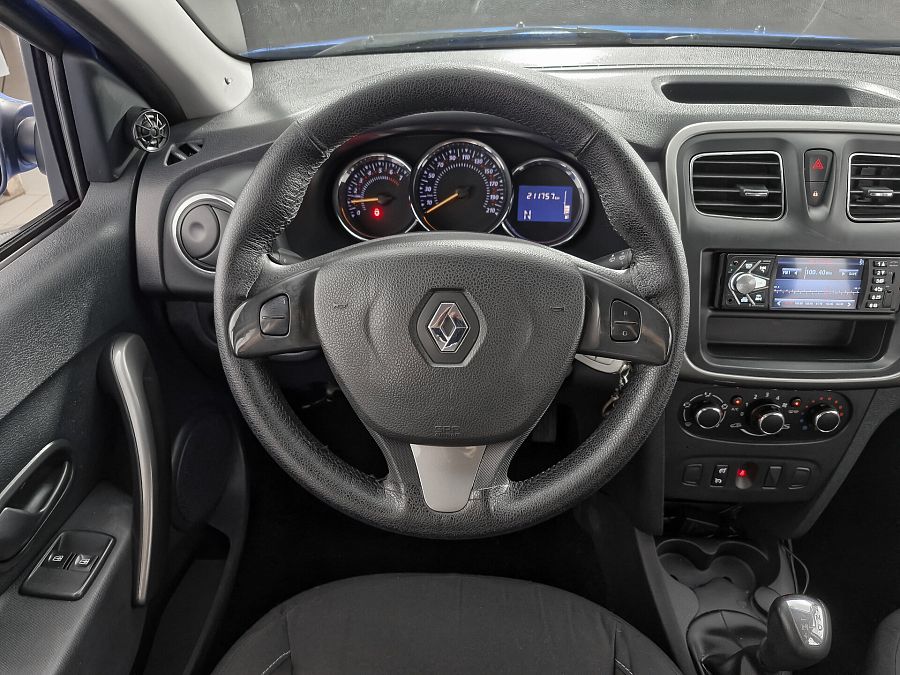 Renault Sandero Stepway 1.6 AMT (82 л.с.), 2015 Renault Sandero Stepway 1.6 AMT (82 л.с.), 2015